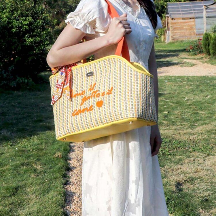 ArkikaWovenCatCarrieri.jpg ArkikaWovenCatCarrieri.jpg