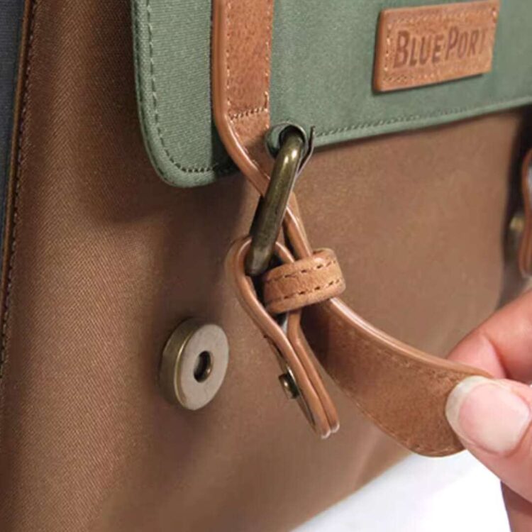 BluePortCatBackpackl.jpg BluePortCatBackpackl.jpg