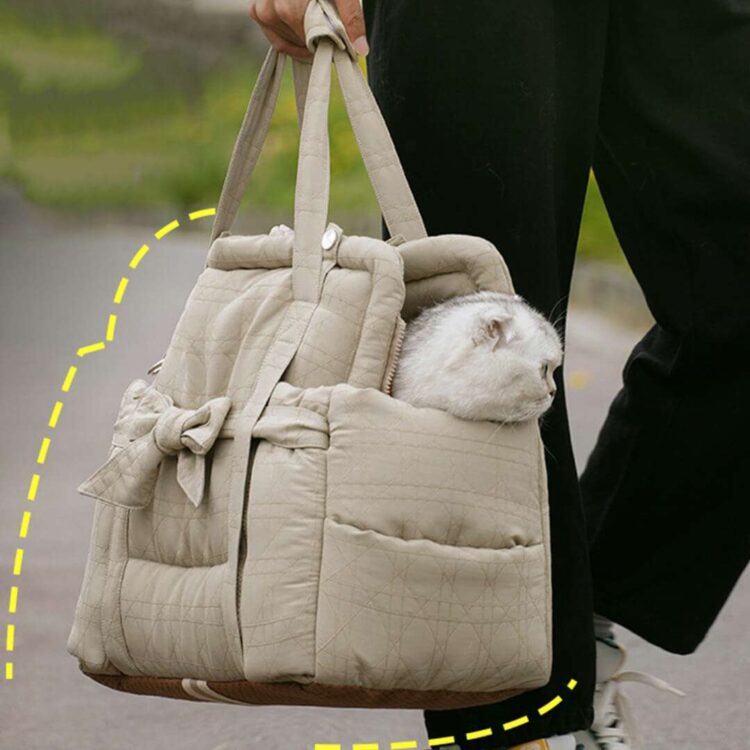 CozyQuiltCatCarSeatCarrierc.jpg CozyQuiltCatCarSeatCarrierc.jpg