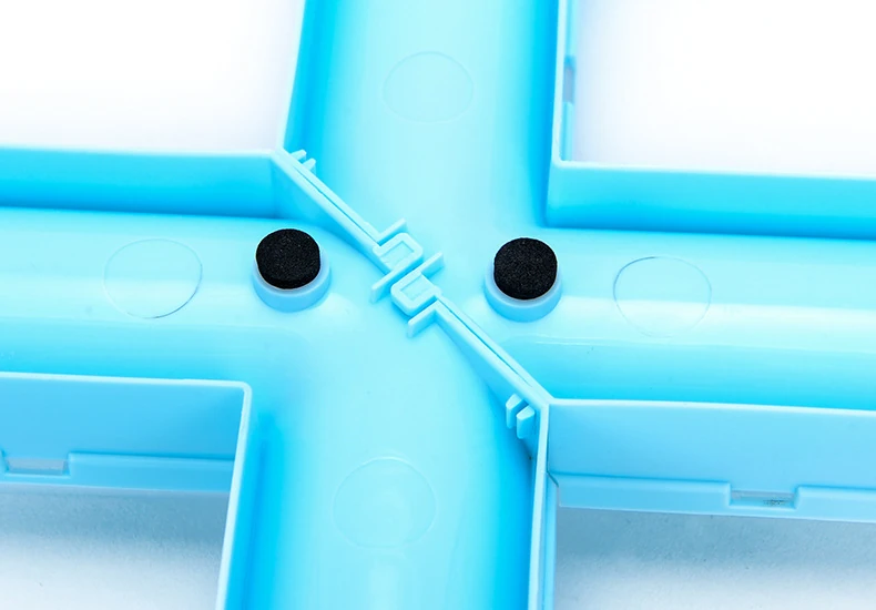 Interactive Cat Play Mat with Infinite Track