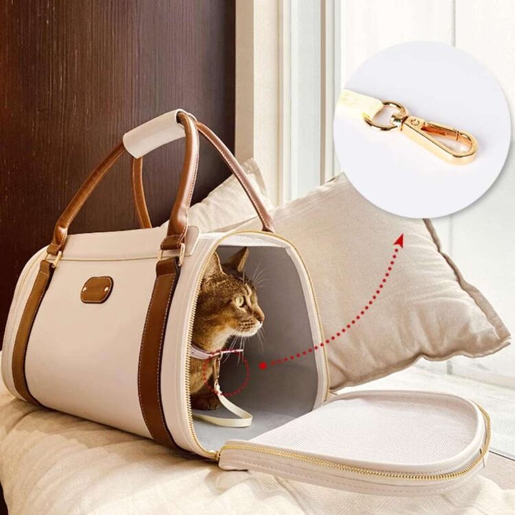 MewmosaDuffleCatBagc.jpg MewmosaDuffleCatBagc.jpg