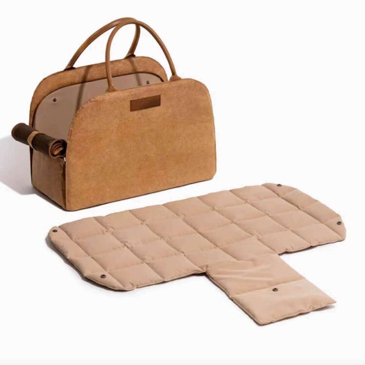 MoMoCatCarSeatCarriera.jpg MoMoCatCarSeatCarriera.jpg