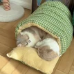 Winter_Warm_Cat_Bed_with_Enclosed_Design_gallery_02.webp