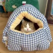 Winter_Warm_Cat_Bed_with_Enclosed_Design_gallery_03.webp