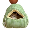 Winter_Warm_Cat_Bed_with_Enclosed_Design_gallery_04.webp